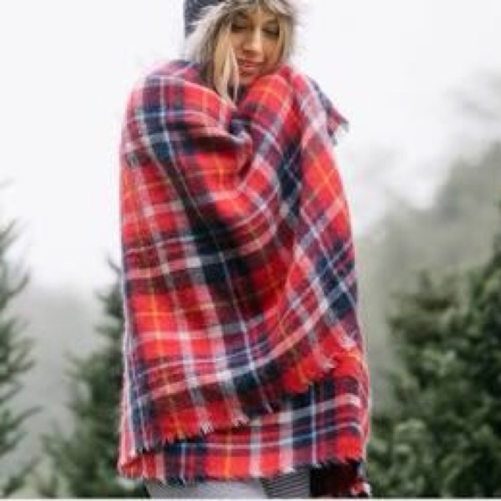 Aerie Ultra plush oversized plaid fringe blanket scarf